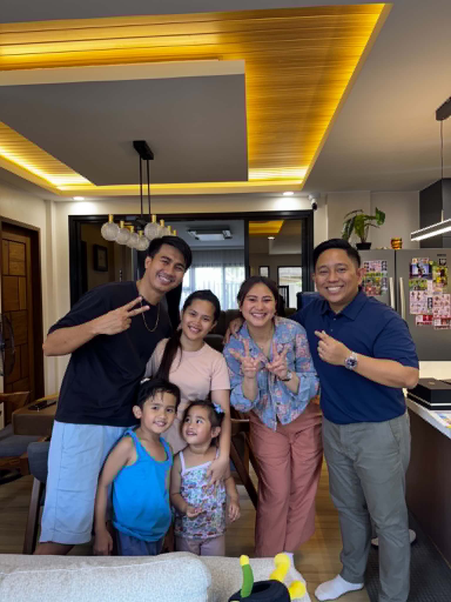 Filipino family with their Kangen machine #16