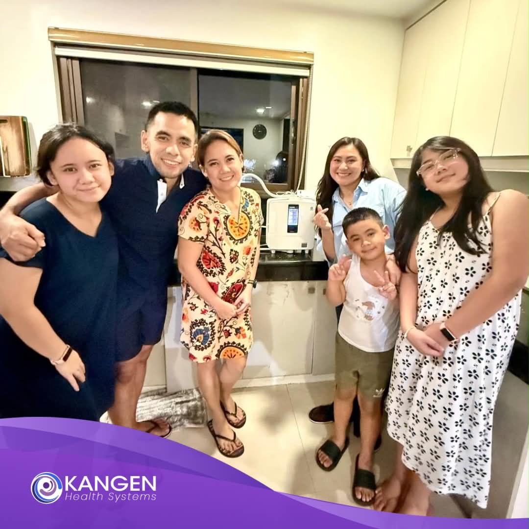 Filipino family with their Kangen machine #17