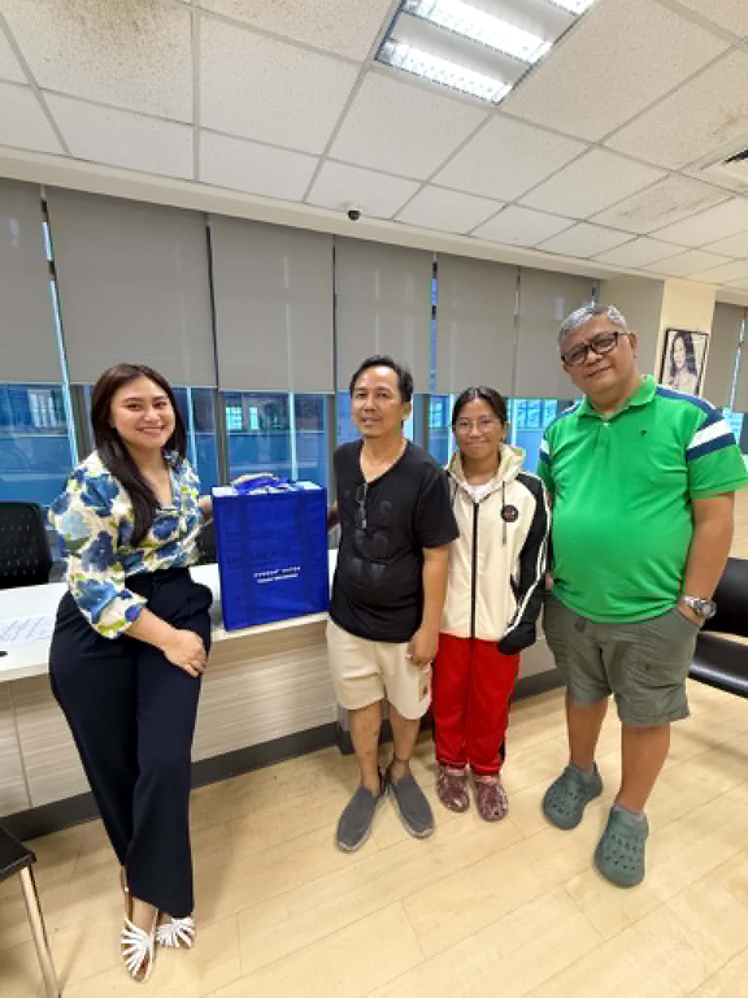 Filipino family with their Kangen machine #19