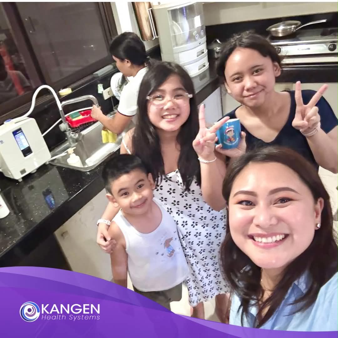 Filipino family with their Kangen machine #21