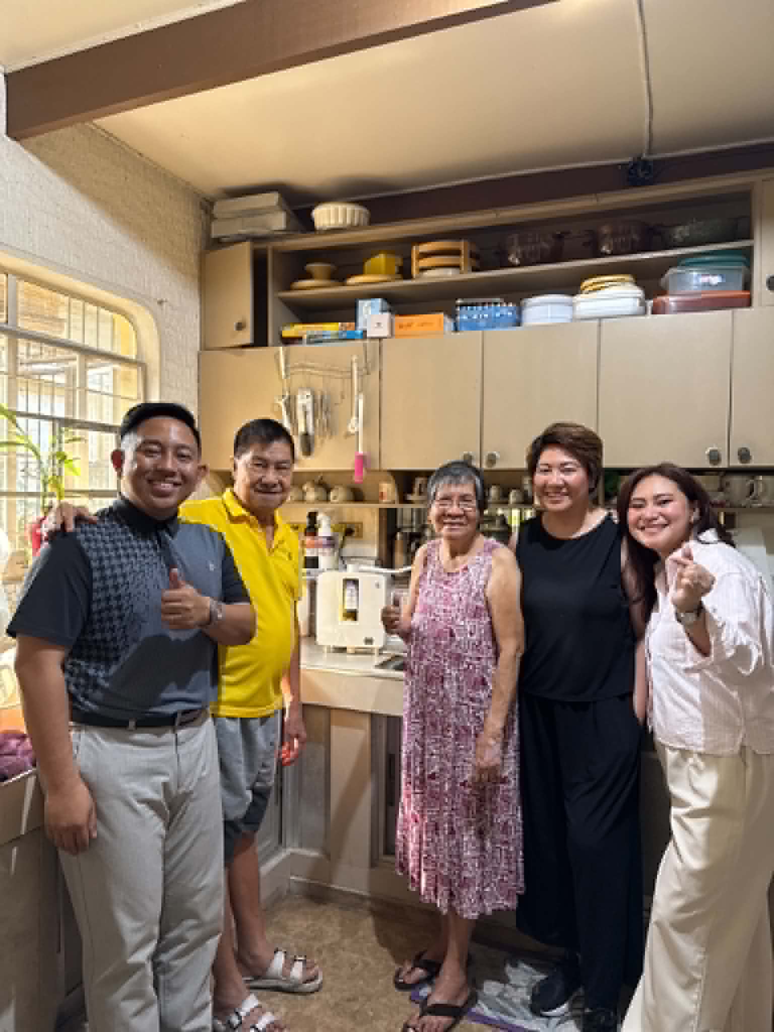 Filipino family with their Kangen machine #9
